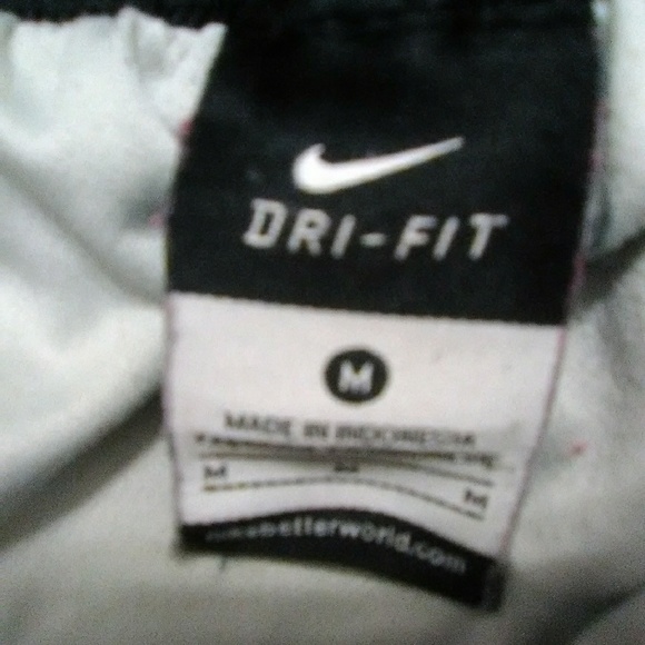 Nike dry -fit shorts - Picture 3 of 4